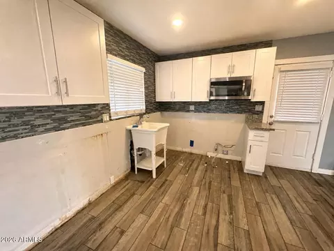 Kitchen - 1152 E Dana Ave, Mesa, AZ 85204 photo 1 of 1