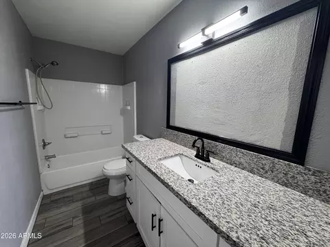 Bath - 1152 E Dana Ave, Mesa, AZ 85204 photo 1 of 2