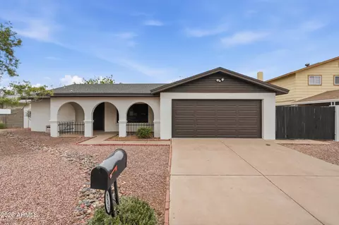 10007 N 48th Dr, Glendale, AZ 85302