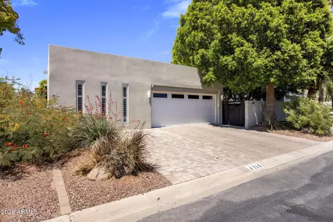 216 W Winged Foot Rd, Phoenix, AZ 85023
