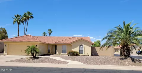 9126 W Port Royale Ln, Peoria, AZ 85381