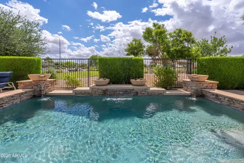 2707 E Westchester Dr, Chandler, AZ 85249