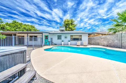 Exterior - 3739 W Krall St, Phoenix, AZ 85019 photo 5 of 7