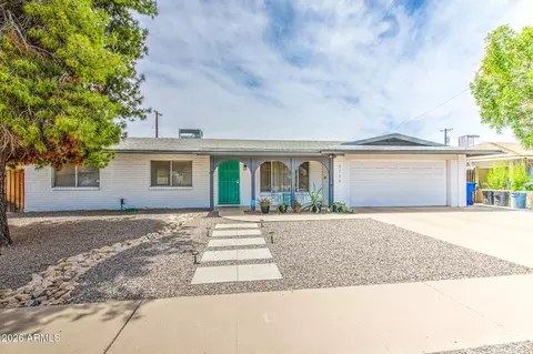 Exterior - 3739 W Krall St, Phoenix, AZ 85019 photo 3 of 7