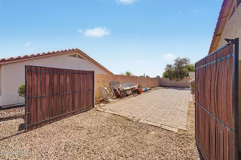 Exterior - 854 N Hillridge --, Mesa, AZ 85207 photo 7 of 8