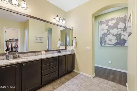 Bath - 5022 S Seton Ave, Gilbert, AZ 85298 photo 1 of 6
