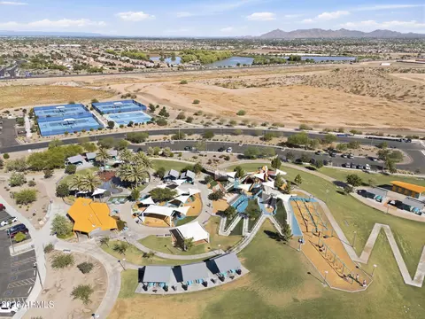 View/Area - 5022 S Seton Ave, Gilbert, AZ 85298 photo 9 of 12
