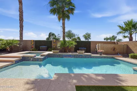 Exterior - 5022 S Seton Ave, Gilbert, AZ 85298 photo 11 of 18