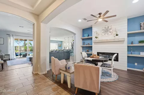 Entry Way - 5022 S Seton Ave, Gilbert, AZ 85298 photo 4 of 7