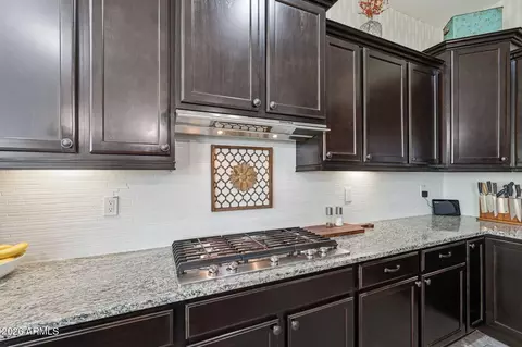 Kitchen - 5022 S Seton Ave, Gilbert, AZ 85298 photo 6 of 6