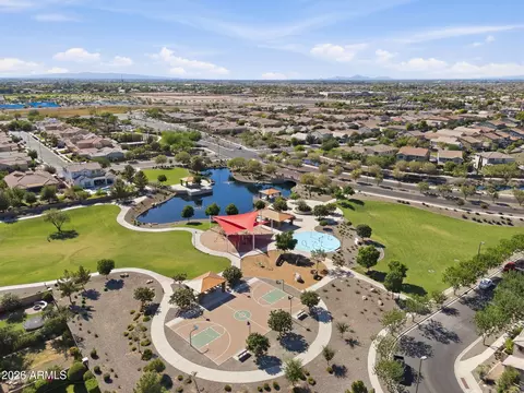 View/Area - 5022 S Seton Ave, Gilbert, AZ 85298 photo 7 of 12
