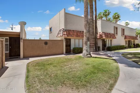Exterior - 1320 E Bethany Home Rd #102, Phoenix, AZ 85014 photo 7 of 13