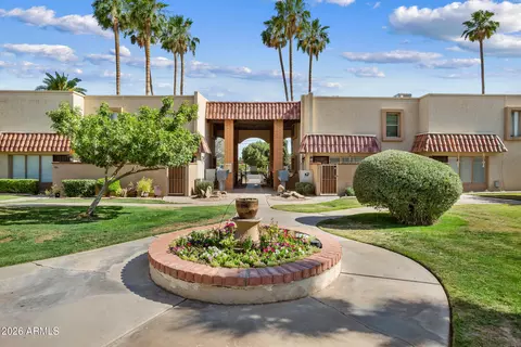 Exterior - 1320 E Bethany Home Rd #102, Phoenix, AZ 85014 photo 6 of 13