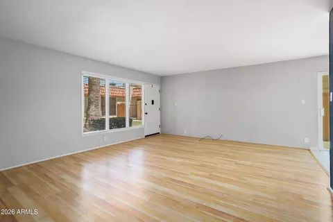 Living - 1320 E Bethany Home Rd #102, Phoenix, AZ 85014 photo 3 of 4