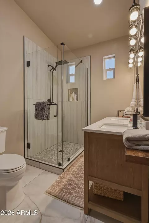 Bath - 5929 W Cedar Meadow Ln, Pine, AZ 85544 photo 1 of 2