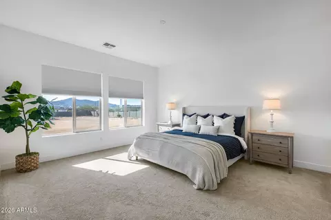 Bedroom - 825 E Perdido Way, Phoenix, AZ 85086 photo 1 of 6