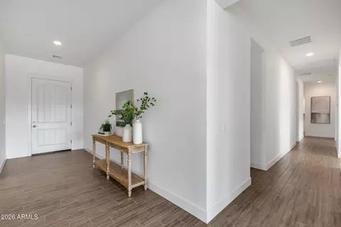 Entry Way - 825 E Perdido Way, Phoenix, AZ 85086 photo 5 of 8