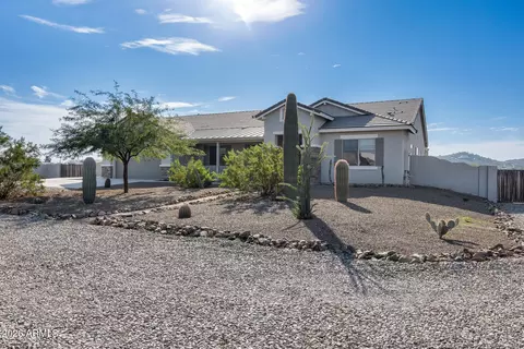 Exterior - 825 E Perdido Way, Phoenix, AZ 85086 photo 1 of 8