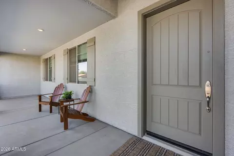 Exterior - 825 E Perdido Way, Phoenix, AZ 85086 photo 3 of 8