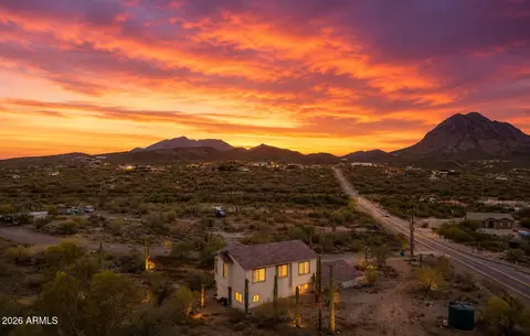 48403 N 27th Ave, New River, AZ 85087