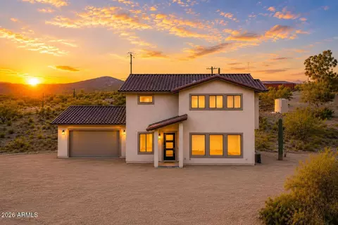 48403 N 27th Ave, New River, AZ 85087