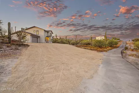48403 N 27th Ave, New River, AZ 85087