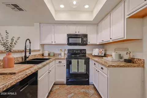5757 W Eugie Ave #2073, Glendale, AZ 85304