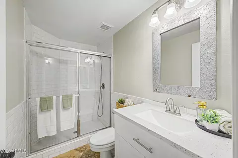 Bath - 2919 E Fox St, Mesa, AZ 85213 photo 4 of 6