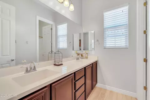Bath - 3353 E Aster Dr, Chandler, AZ 85286 photo 2 of 3