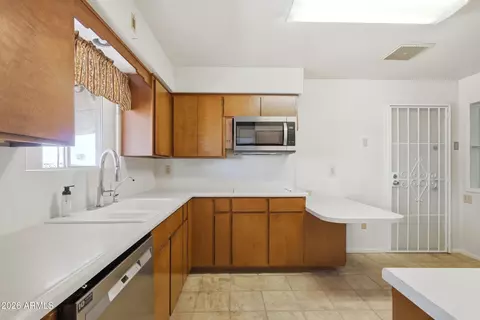 Kitchen - 6449 E Des Moines St, Mesa, AZ 85205 photo 2 of 6