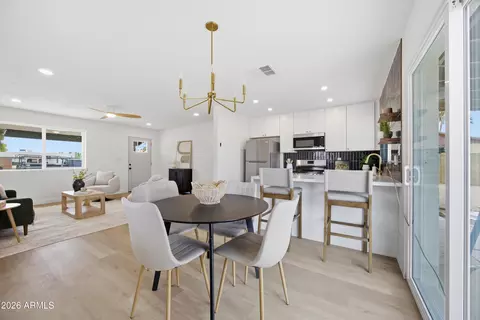 Dining - 4316 E Grove St, Phoenix, AZ 85040 photo 2 of 2