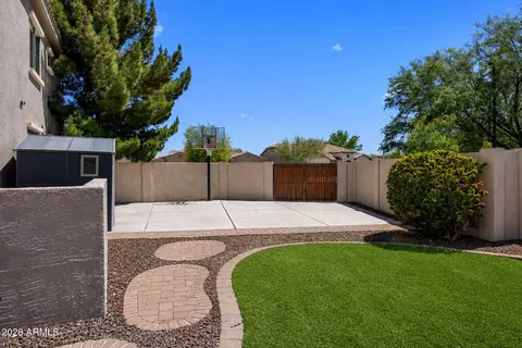 Exterior - 24226 N 25th St, Phoenix, AZ 85024 photo 4 of 5