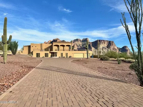 3931 N Marlow Rd, Apache Junction, AZ 85119