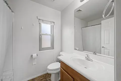 Bath - 435 N Ranger Trl, Gilbert, AZ 85234 photo 2 of 2