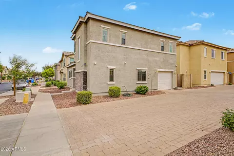 Exterior - 435 N Ranger Trl, Gilbert, AZ 85234 photo 2 of 4