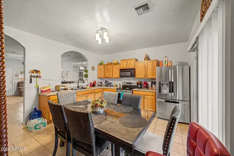 6434 S 10th Dr, Phoenix, AZ 85041 photo 10