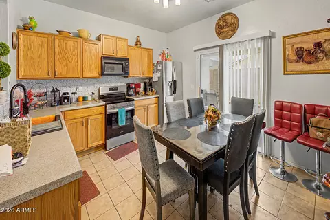 6434 S 10th Dr, Phoenix, AZ 85041 photo 8