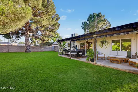 Exterior - 7513 N 18th Ave, Phoenix, AZ 85021 photo 8 of 9