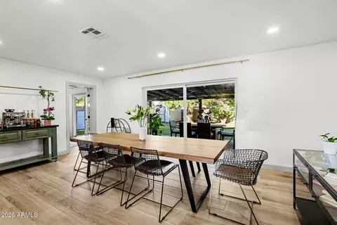 Dining - 7513 N 18th Ave, Phoenix, AZ 85021 photo 2 of 3