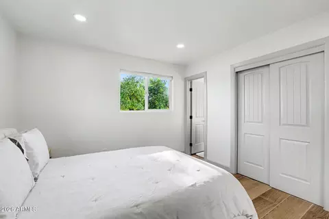Bedroom - 7513 N 18th Ave, Phoenix, AZ 85021 photo 4 of 5