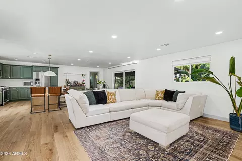 Living - 7513 N 18th Ave, Phoenix, AZ 85021 photo 3 of 3