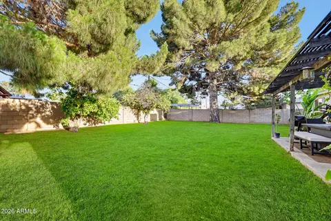Exterior - 7513 N 18th Ave, Phoenix, AZ 85021 photo 6 of 9