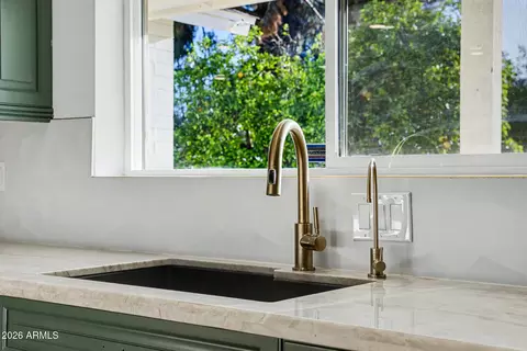 Kitchen - 7513 N 18th Ave, Phoenix, AZ 85021 photo 4 of 4