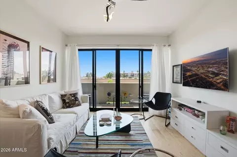 2300 E Campbell Ave #212, Phoenix, AZ 85016
