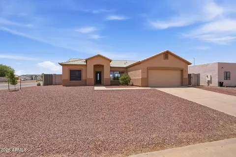 8827 W Magnum Dr, Arizona City, AZ 85123