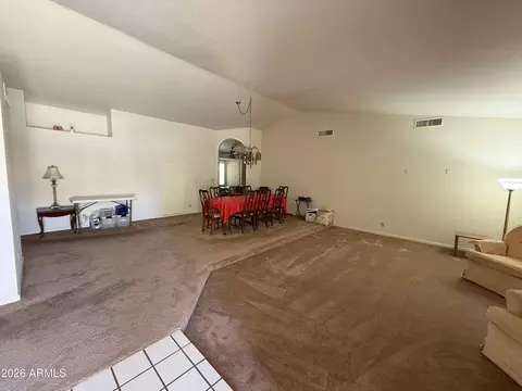 685 E Linda Ln, Gilbert, AZ 85234 photo 5