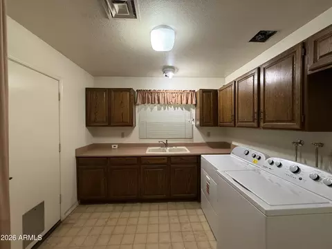 685 E Linda Ln, Gilbert, AZ 85234 photo 12