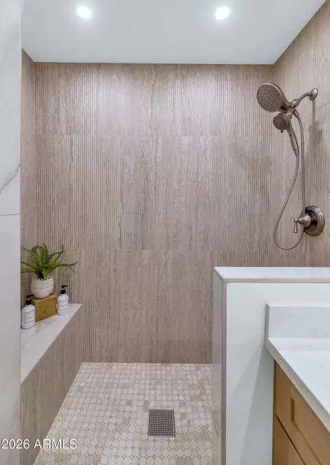 Bath - 107 E Mckinley St, Tempe, AZ 85288 photo 2 of 4