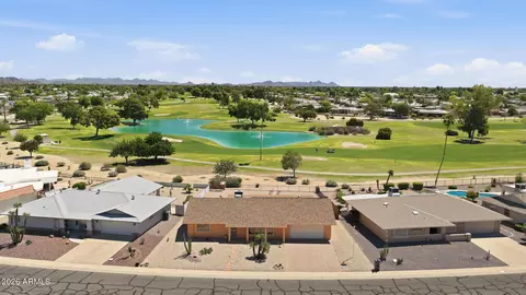 18221 N Willowbrook Dr, Sun City, AZ 85373