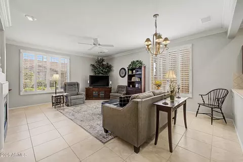 Living - 7013 E Lindner Ave, Mesa, AZ 85209 photo 4 of 4